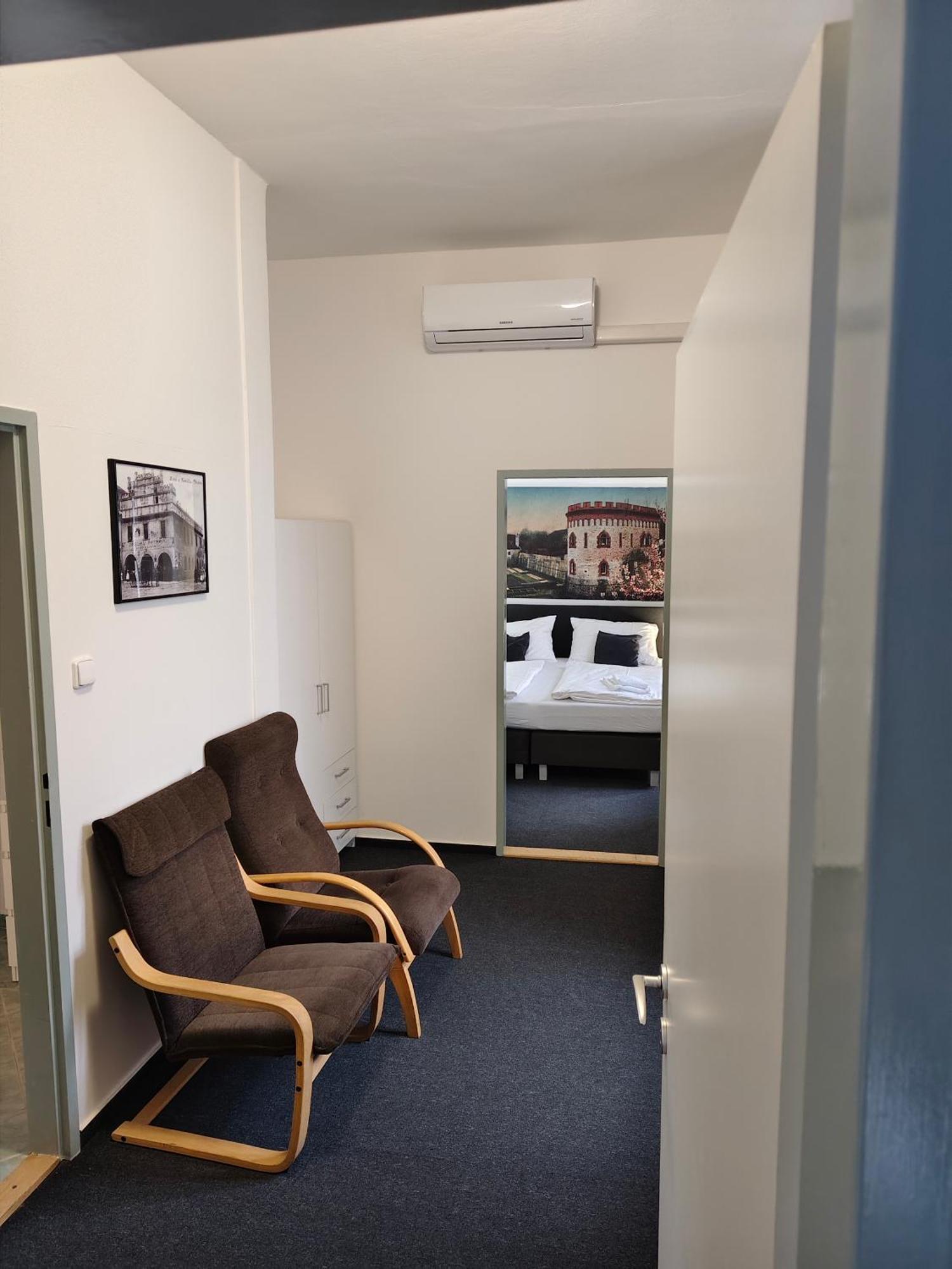 Hotel Bily Konicek Třeboň Esterno foto