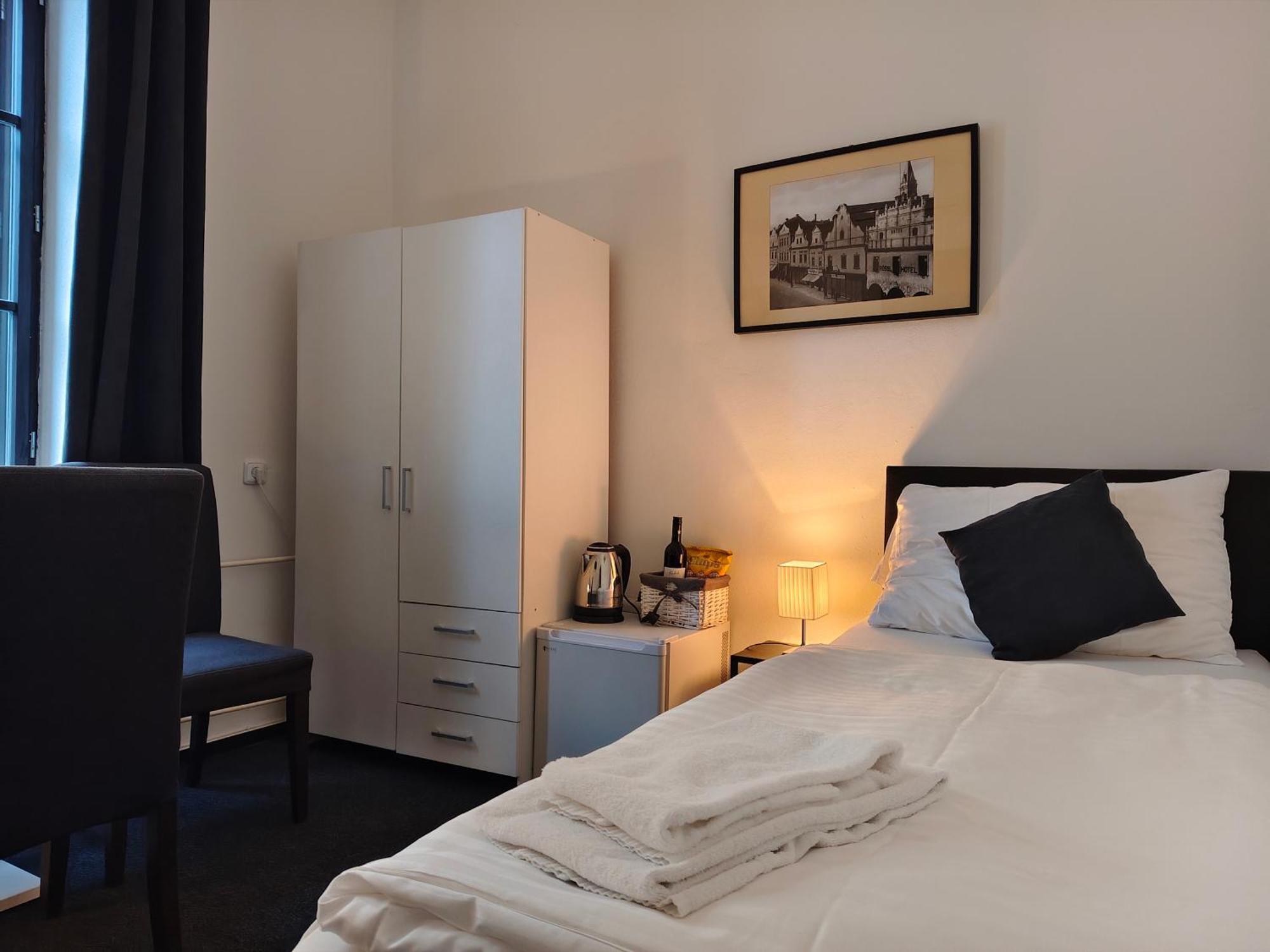 Hotel Bily Konicek Třeboň Esterno foto