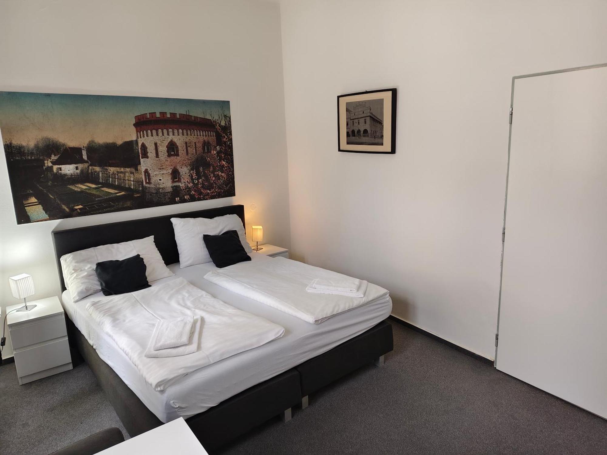 Hotel Bily Konicek Třeboň Esterno foto